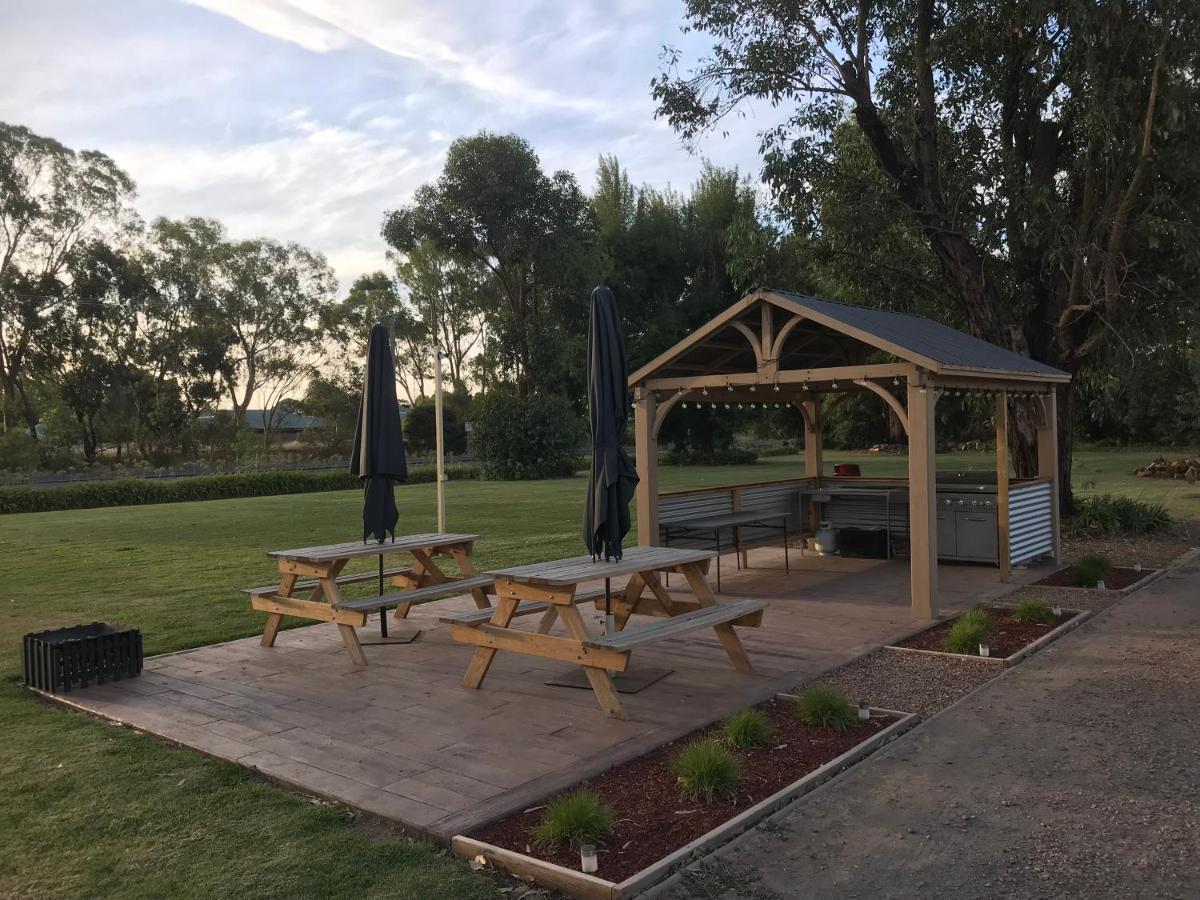 Tatura Country Motel מראה חיצוני תמונה