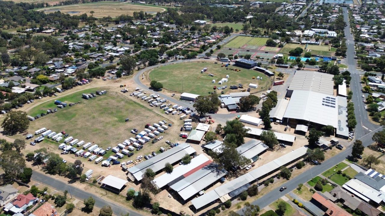 Tatura Country Motel מראה חיצוני תמונה